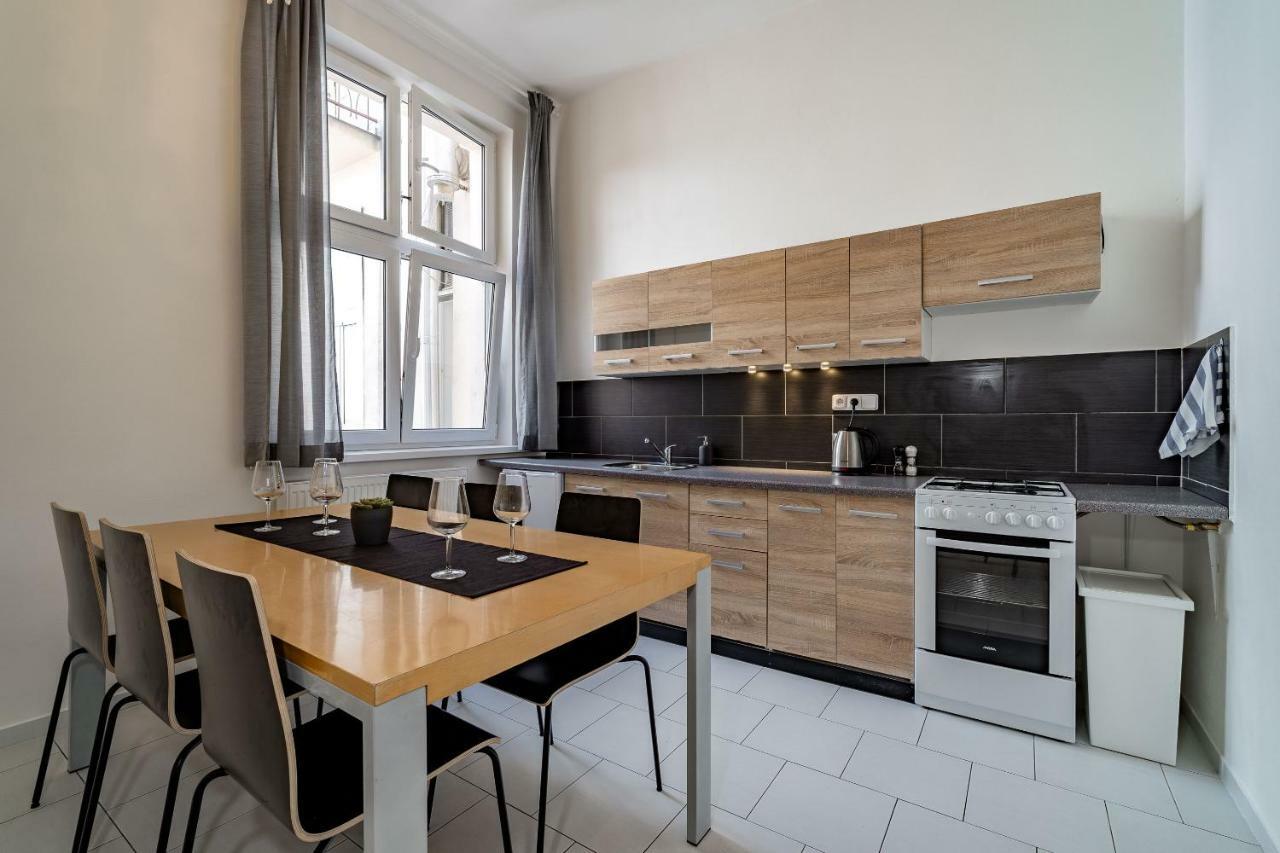 Avantguard Apartments براغ المظهر الخارجي الصورة